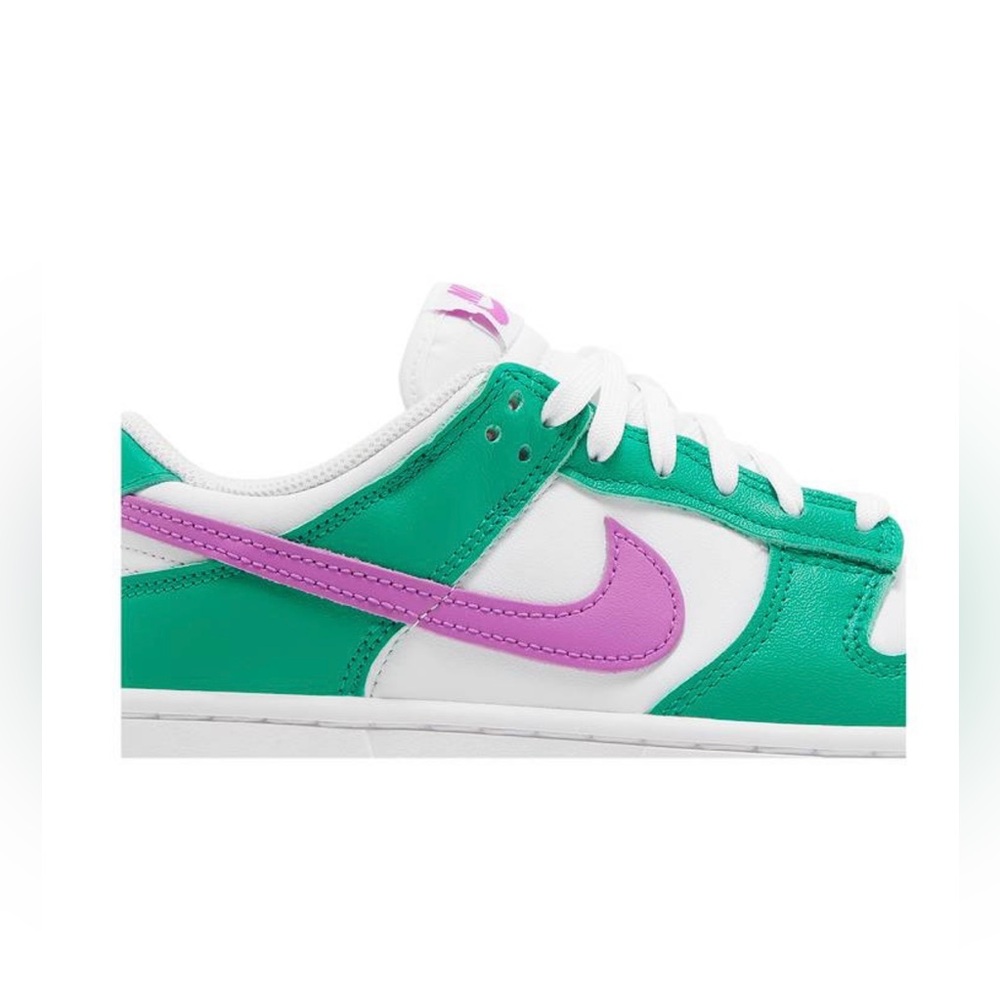 Nike Dunk Low 'Joker'